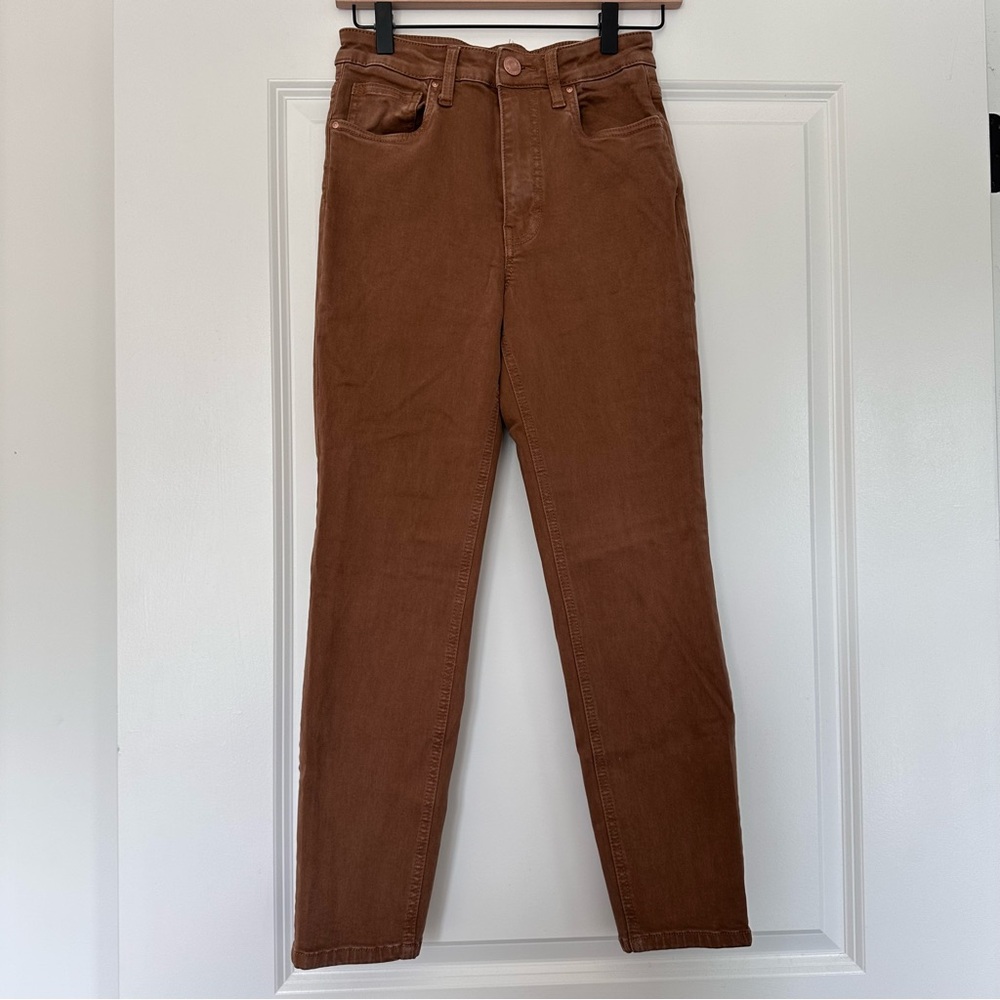 Kut from the Kloth (0) High Rise Mom Jeans in Camel Colored Denim- Zip, Standard